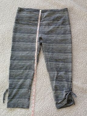 Moving Comfort Heathered Gray Striped Tie-Hem Leggings